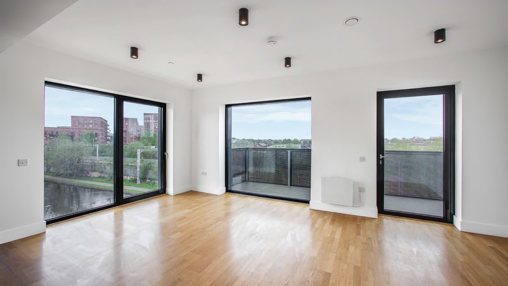 Empty room ready for staging